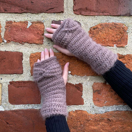 Delight – Wrist Warmers