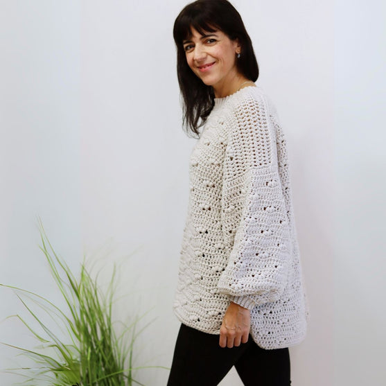 

Mia - Sweater
2