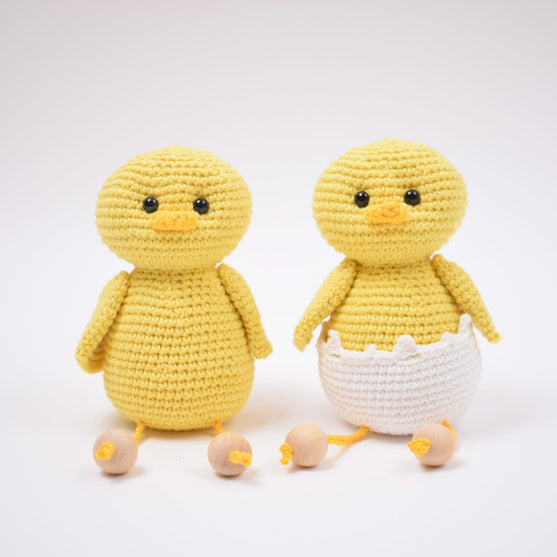 

Easter Chicks with Shell - Large
3