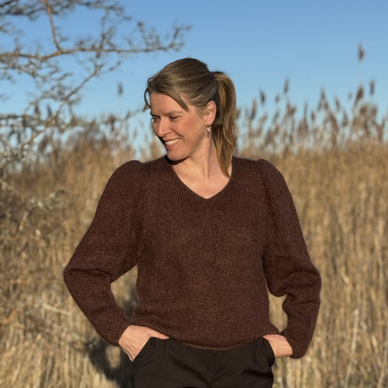 

Kastanje - Sweater
1