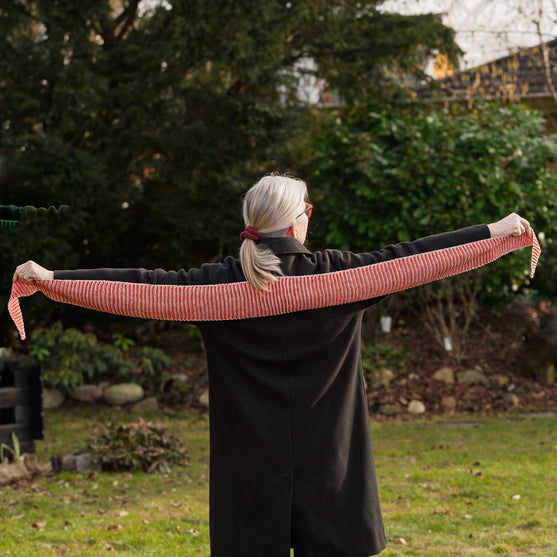 

Little Sisters Scarf - Écharpe
4