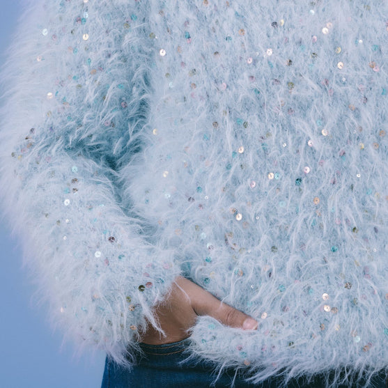 

Wendy Fluffy - Sweater
16