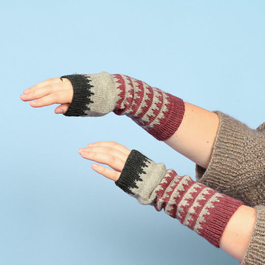 Arm Warmers in Fair Isle Pattern