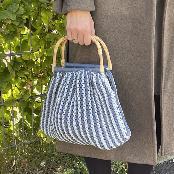 

Sapphire - Bag
4