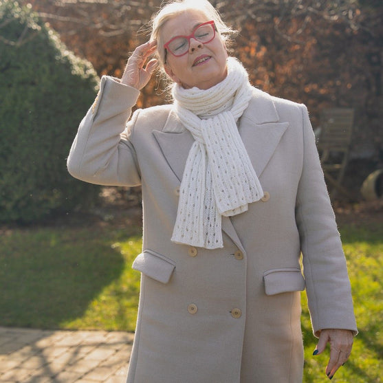 

Air Bubbles – Scarf
1