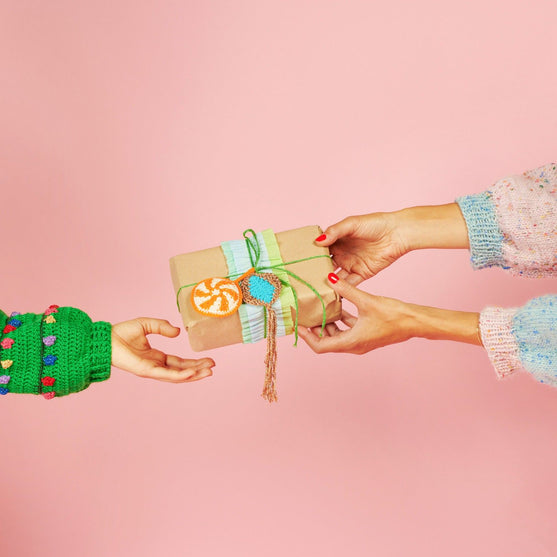 

Holiday - Ornament
3