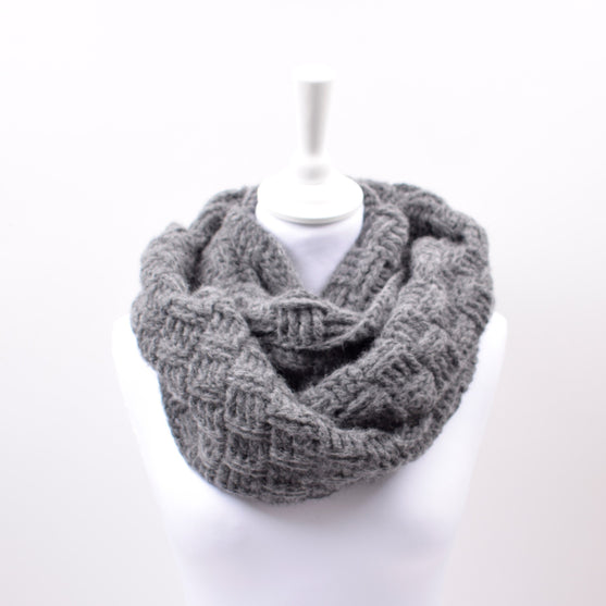 

Cleo - Tube Scarf
3