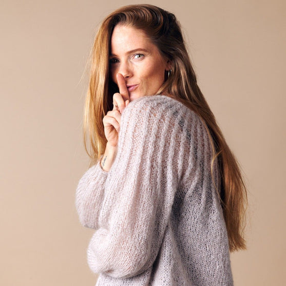 

Cora - Blouse
4