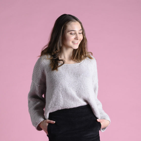 

Thea - Sweater
5