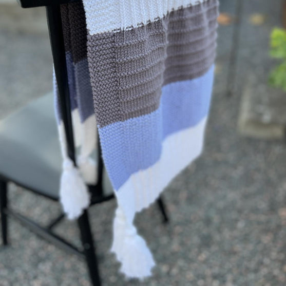 

Plopp - Baby blanket
4