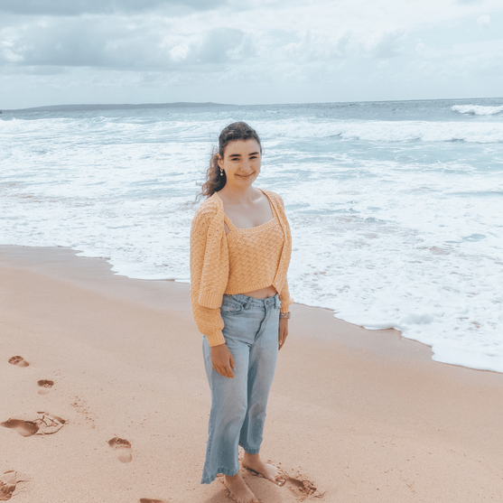 

Conch - Cardigan and Top
4