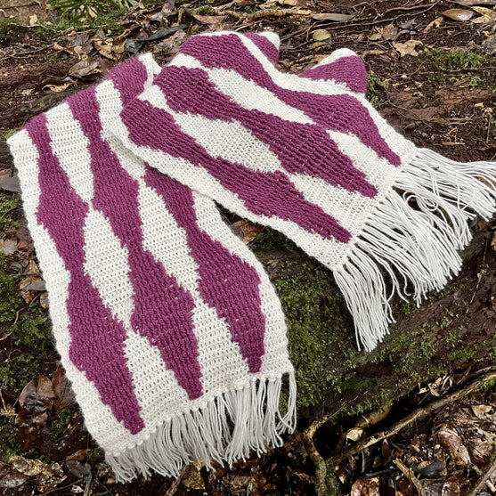 

Harlequin Rhapsody - Scarf
5