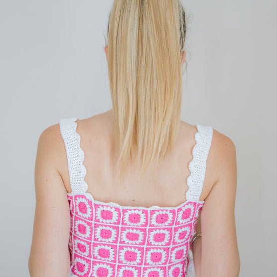 

Tiny Squared Summer Top
4