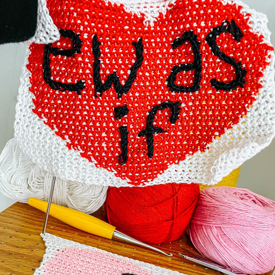 

Conversation Hearts
3