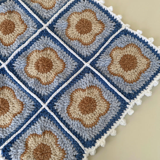 

In Bloom - Baby Blanket
1
