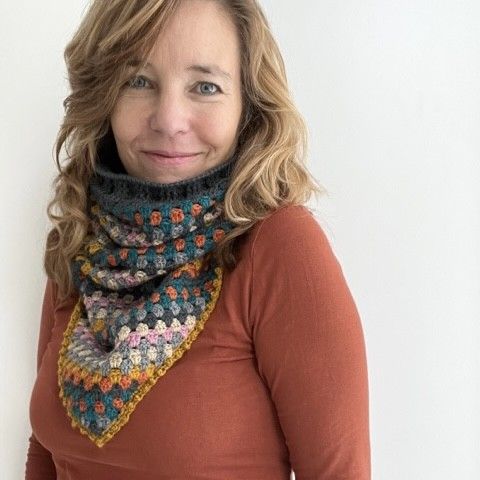 

Leah - Cowl
1