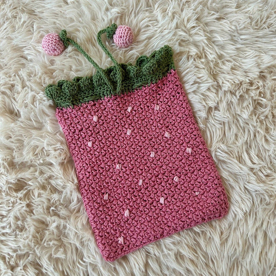 

Berry Cute - E-Reader Bag
3