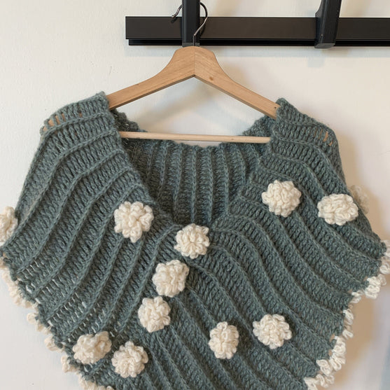 

Hush - Shoulder Wrap
6