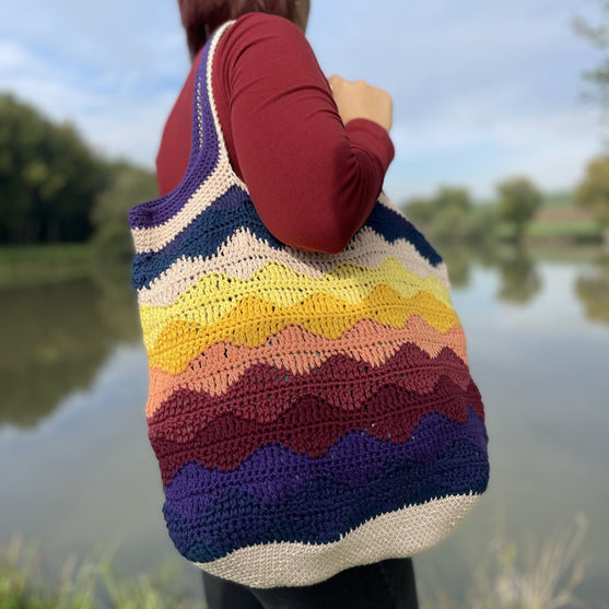 

Waves of Nature - Tote Bag
4