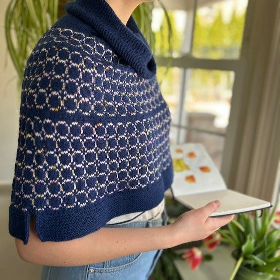 

Watercolor - Capelet
2