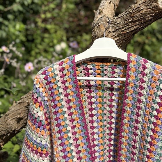 

Oh So Colorful Granny - Cardigan
11