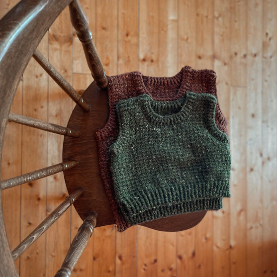 

Finlay - Children’s sweater vest
4
