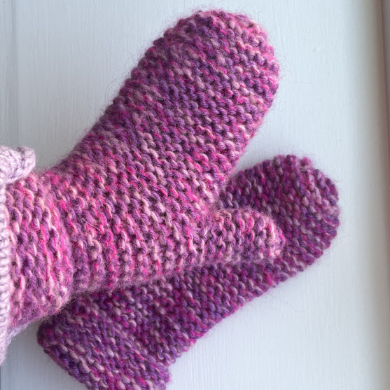 

Ultra Easy Garter Stitch Mittens
2
