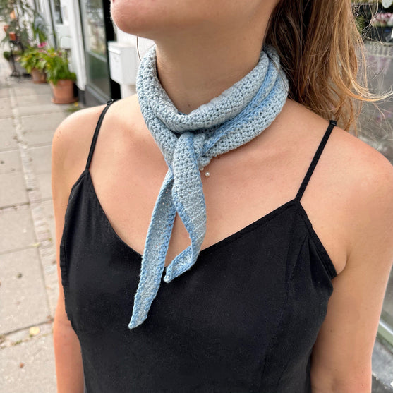 

Croissant - Scarf
6