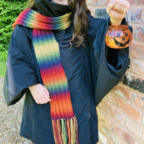

Witch - Scarf
2
