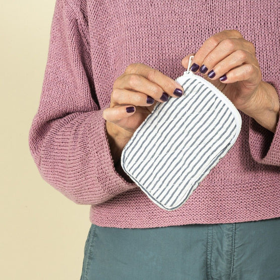 

Quilted Case - Hobbii
2