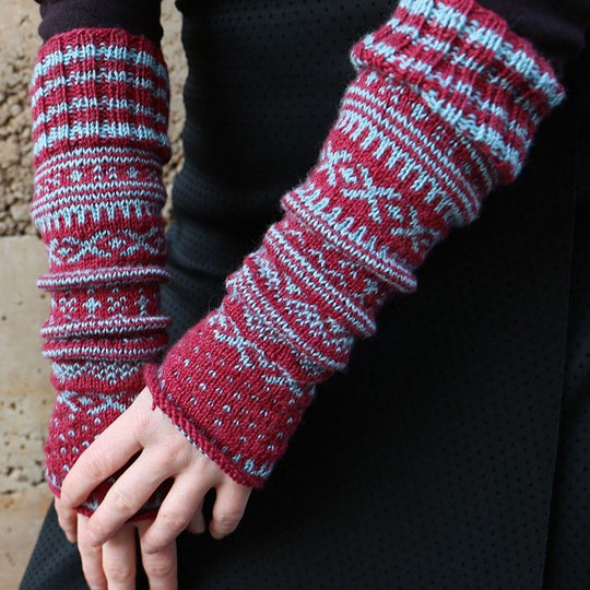 Mitts with Norwegian Pattern