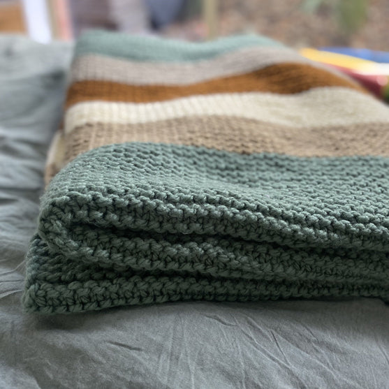 

Snuggle Together - Throw blanket
3