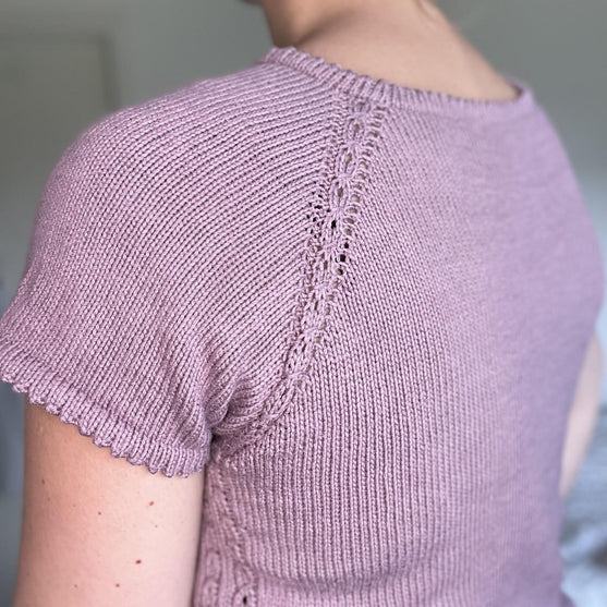 

Darling Tee - Summer Top
2